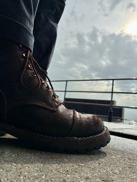 Photo by Vic on July 9, 2026 of the Nicks X Rose Anvil ND1 in Horween Black Waxed Flesh.
