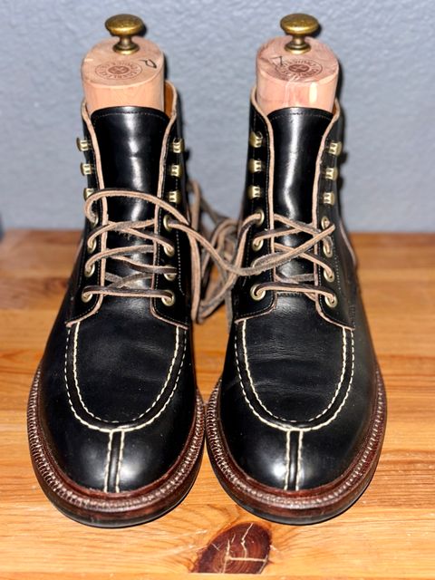Photo by sierraStyled on July 15, 2024 of the Grant Stone Ottawa Boot in Horween Black Chromexcel.