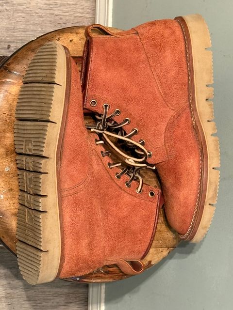 Photo by Denman_John on November 2, 2024 of the Viberg Scout Boot in Seidel Red Dog Oil Tan Roughout.