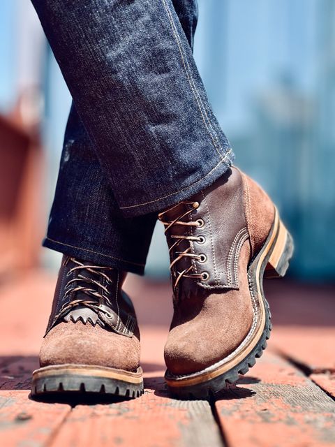Photo by patinatimes on May 7, 2025 of the Drew's Boots 8-Inch Logger in Brown Roughout & Brown Smooth.