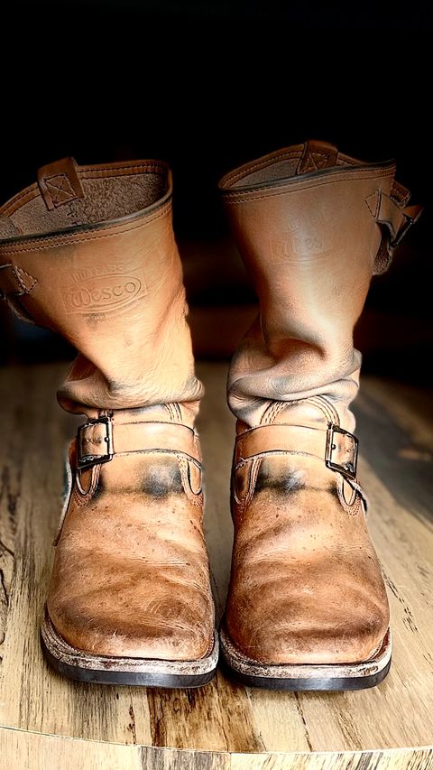 Photo by rmgman on March 6, 2026 of the Wesco x S&S Van Cleef III in Horween Natural Essex.