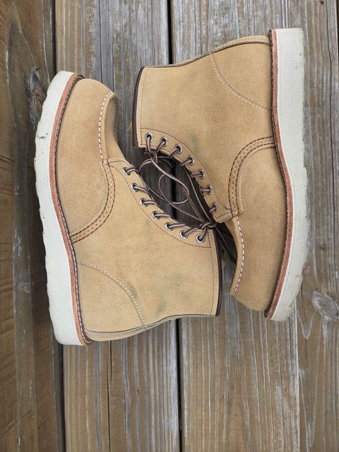 Photo by bootsforlife on January 5, 2026 of the Red Wing 6-Inch Classic Moc in S.B. Foot Hawthorne Abilene.