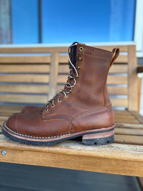 Photo by Qltyboots on April 1, 2025 of the Nicks Overlander in Horween Orange Predator.