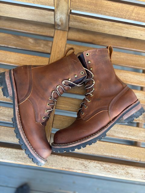 Photo by Qltyboots on April 1, 2025 of the Nicks Overlander in Horween Orange Predator.