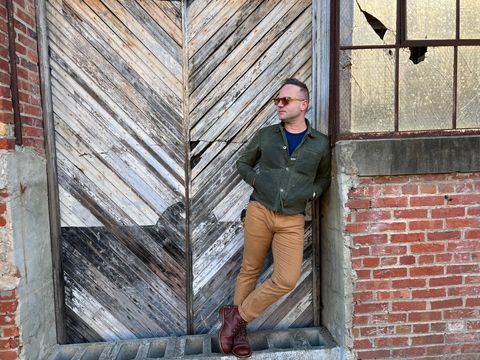 Photo by DalesLeatherworks on December 2, 2023 of the Kustom Kraft Model 1 in Kobel Russet Harness.