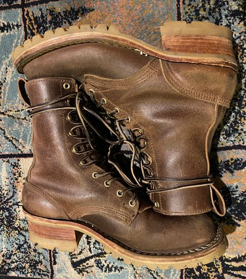 Photo by CJBennett411 on March 5, 2024 of the Nicks Unknown Model in Horween Brown Waxed Flesh.