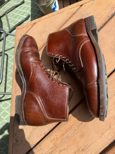Photo by thatguy92 on March 4, 2024 of the Viberg Service Boot BCT in Shinki Cognac Teacore Horsebutt.