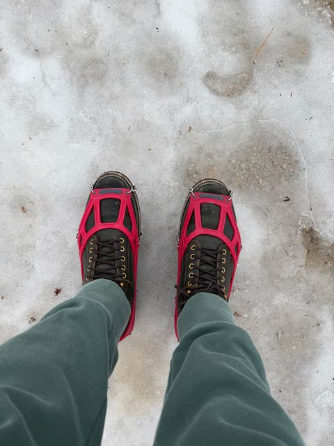 Photo by pink on December 25, 2025 of the Østmo x Iron Boots Drop 12: Type I in Maryam Dark Green Hand-Dyed Horsehide.
