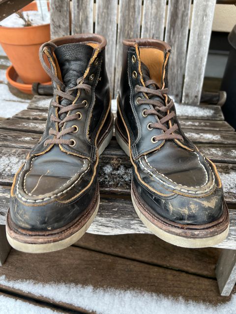 Photo by kenyhaves on February 3, 2025 of the Luosjiet Rural Moctoe Boot in Black Teacore OTA cowhide.