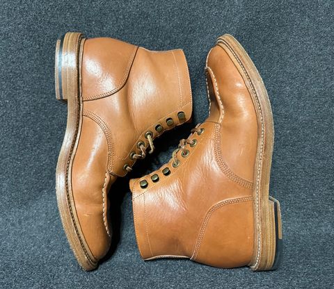 Photo by angelo on November 2, 2023 of the Grant Stone Ottawa Boot in Badalassi Carlo Natural Minerva.