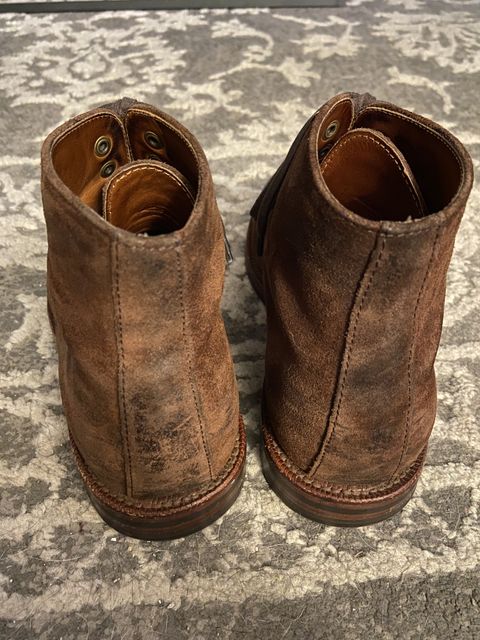 Photo by patinathunderdome on April 5, 2022 of the Grant Stone Edward Boot in C.F. Stead Tobacco Waxy Commander Suede.