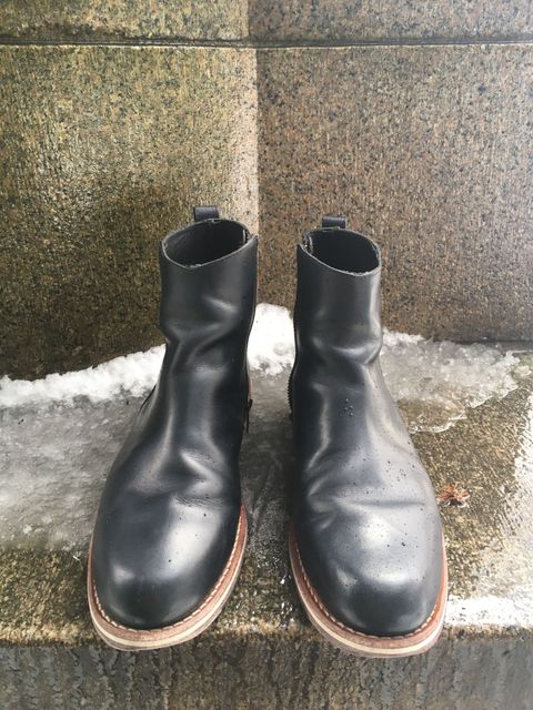 Photo by patinathunderdome on February 3, 2022 of the HELM Boots The Pablo in B' Leather Black Balthazar.