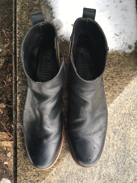 Photo by patinathunderdome on February 3, 2022 of the HELM Boots The Pablo in B' Leather Black Balthazar.