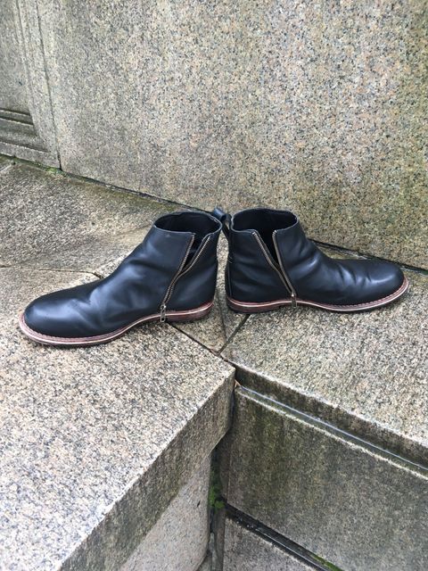 Photo by patinathunderdome on February 3, 2022 of the HELM Boots The Pablo in B' Leather Black Balthazar.