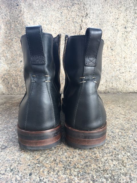 Photo by patinathunderdome on April 5, 2022 of the HELM Boots The Pablo in B' Leather Black Balthazar.