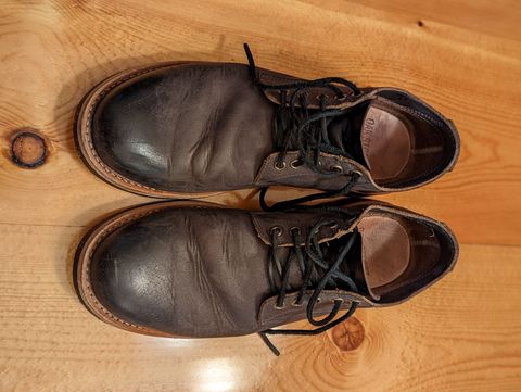Photo by patinathunderdome on December 5, 2021 of the Oak Street Bootmakers Trench Oxford in Seidel Carbon Bark Veg Retan.