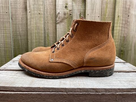Photo by patinathunderdome on March 3, 2024 of the Viberg Boondocker in Horween Natural Chromexcel Roughout.