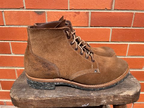 Photo by patinathunderdome on April 1, 2024 of the Viberg Boondocker in Horween Natural Chromexcel Roughout.