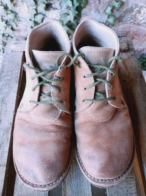 Photo by patinathunderdome on March 5, 2022 of the BERNHARDINER Schuhwerk JFB002 in David Oehler Natural V Suede.