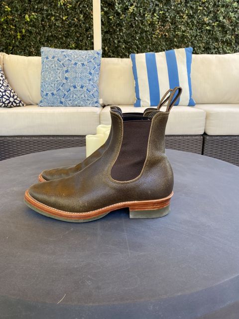 Photo by patinathunderdome on January 3, 2022 of the Benzein The Seventh Chelsea Boot in Horween Olive Waxed Flesh.
