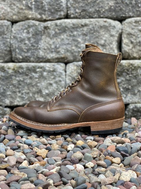 Photo by patinathunderdome on May 4, 2022 of the White's Bounty Hunter in Horween Cinnamon Waxed Flesh.