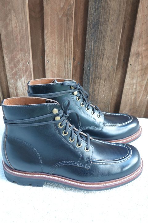 Photo by patinathunderdome on October 1, 2021 of the Grant Stone Brass Boot in Horween Black Chromexcel.