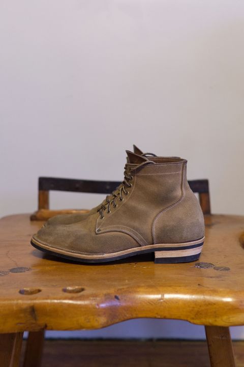 Photo by patinathunderdome on January 2, 2022 of the NF Bootmaker Milton Boot in Horween Marine Field Roughout.