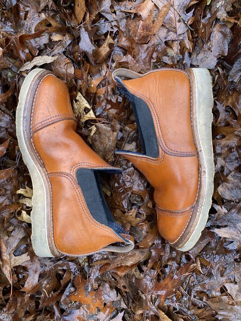 Photo by patinathunderdome on December 4, 2021 of the Wesco Romeo in Wickett & Craig Natural Skirting.
