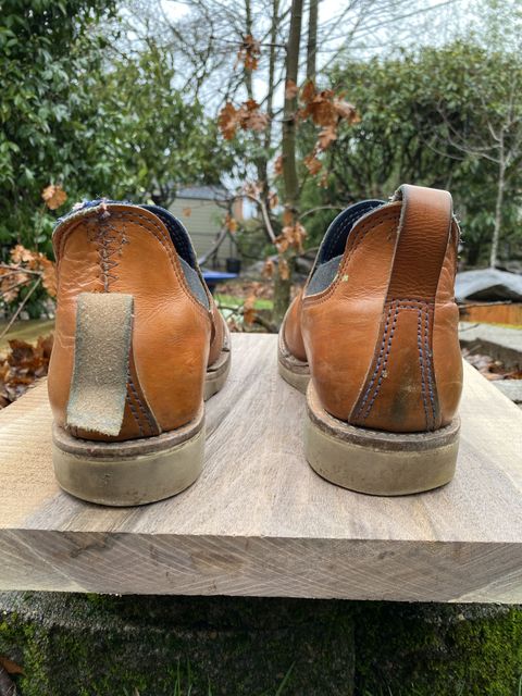 Photo by patinathunderdome on January 4, 2022 of the Wesco Romeo in Wickett & Craig Natural Skirting.