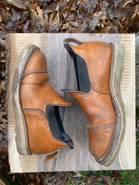Photo by patinathunderdome on January 4, 2022 of the Wesco Romeo in Wickett & Craig Natural Skirting.