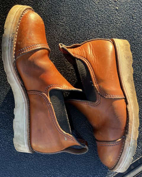 Photo by patinathunderdome on February 4, 2022 of the Wesco Romeo in Wickett & Craig Natural Skirting.