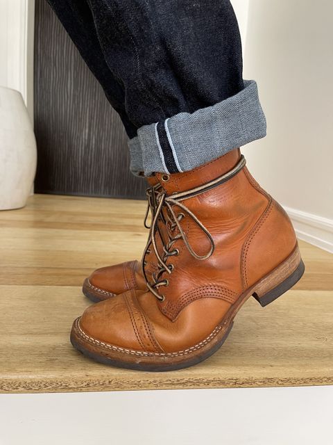 Photo by patinathunderdome on May 1, 2022 of the Wesco Hendrik in Wickett & Craig Russet Traditional Harness.