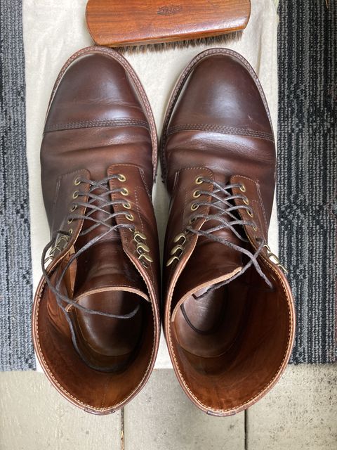 Photo by patinathunderdome on March 1, 2022 of the Grant Stone Cap Toe Boot in Horween Crimson Chromexcel.