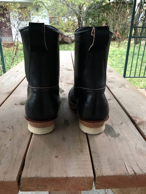 Photo by patinathunderdome on November 1, 2021 of the Prof Barnets Cliffwood Boots in Maryam Black Horsebutt.