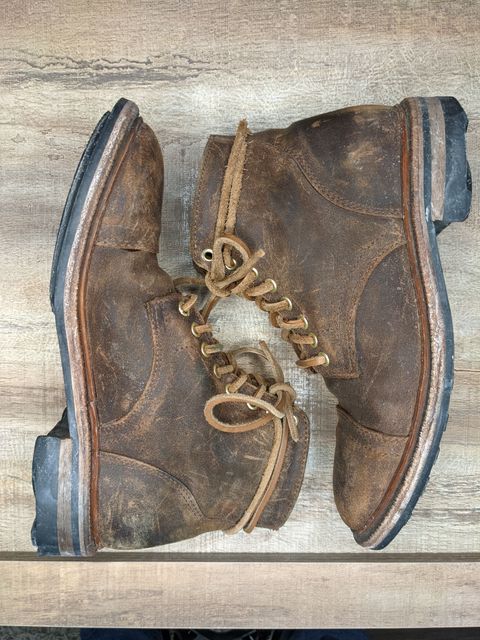 Photo by patinathunderdome on February 5, 2022 of the Parkhurst The Richmond in C.F. Stead Wheatbuck Waxy Commander Suede.