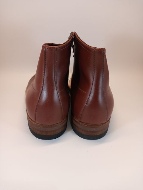 Photo by patinathunderdome on October 1, 2021 of the Alden Indy Boot in Horween Mahogany Legacy.
