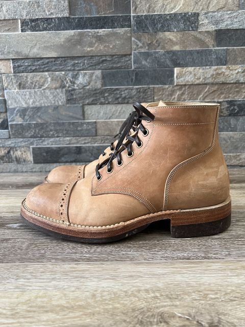 Photo by patinathunderdome on February 5, 2022 of the Onderhoud SVC03 Service Boot in Conceria Cloe Crust Shell Cordovan.