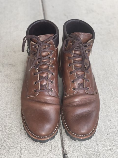 Photo by patinathunderdome on January 4, 2022 of the White's Hiker in Horween British Tan Chromexcel.