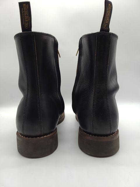 Photo by patinathunderdome on December 6, 2021 of the Rolling Dub Trio Casper Boot in Horween Black Chromexcel.