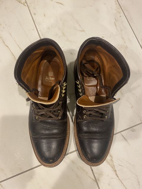 Photo by patinathunderdome on December 6, 2021 of the Alden x Stitchdown Stitchup 2.0 in Horween Arabica Lux Calfskin.