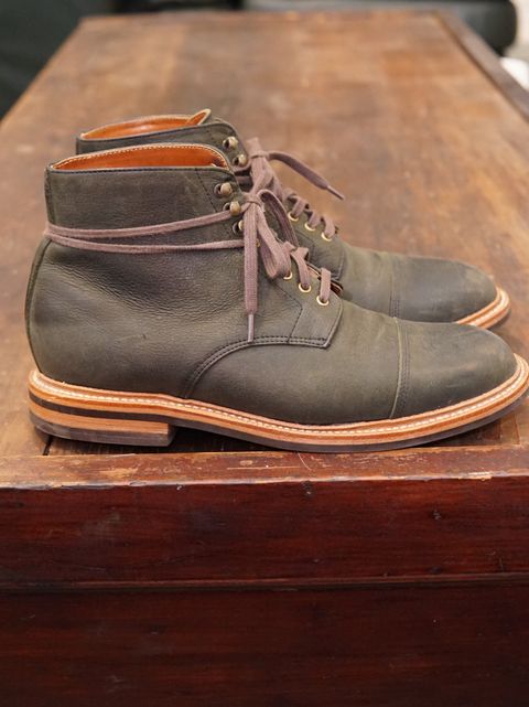 Photo by patinathunderdome on November 6, 2021 of the Grant Stone Cap Toe Boot in C.F. Stead Forest Kudu.