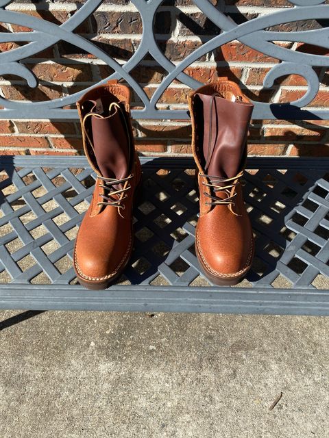 Photo by theshoeque on October 2, 2022 of the Nicks Unlisted Model in Unlisted Leather.