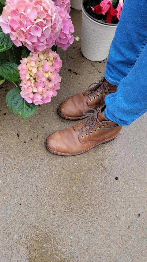 Photo by wildflowersnboots on April 6, 2025 of the Grant Stone Nora Boot in Horween Dune Chromexcel.