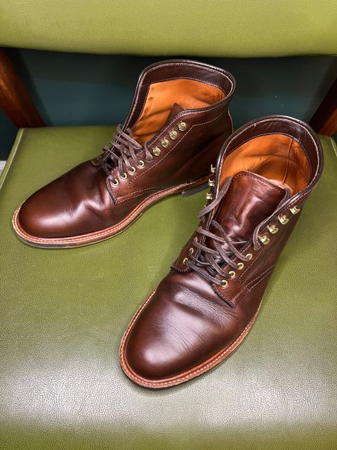 Photo by shoemageddon on October 11, 2024 of the Alden Plain Toe Boot in Horween Brown Chromexcel.