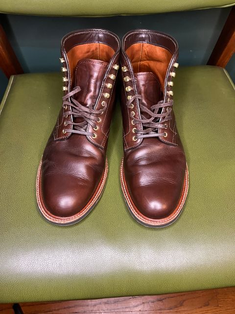 Photo by shoemageddon on November 4, 2024 of the Alden Plain Toe Boot in Horween Brown Chromexcel.