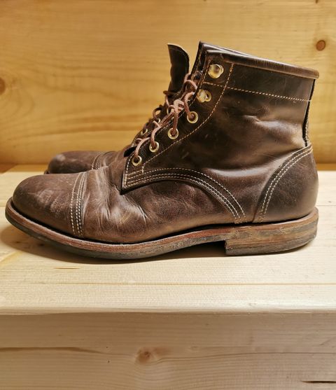 Photo by Kustomkraft on February 5, 2023 of the Kustom Kraft Unlisted Model in Unknown Leather.