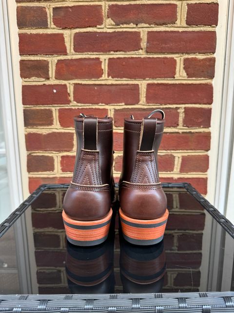 Photo by amcape on October 3, 2023 of the Nicks Robert in Horween Brown Chromexcel.