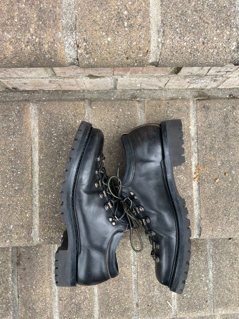 Photo by mriv98 on April 4, 2024 of the Sagara Trailmaster in Indonesian Black Teacore.
