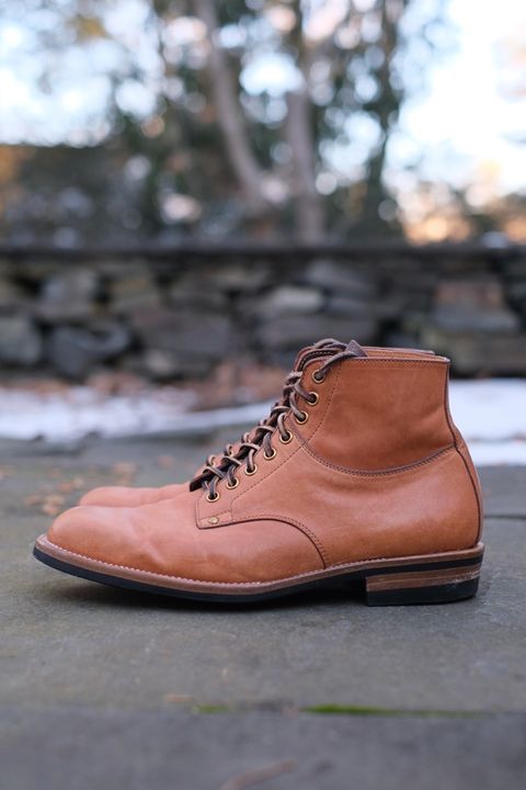 Photo by worra on February 4, 2024 of the Iron Boots x Østmo Type 1 in Maryam Natural Horsehide.