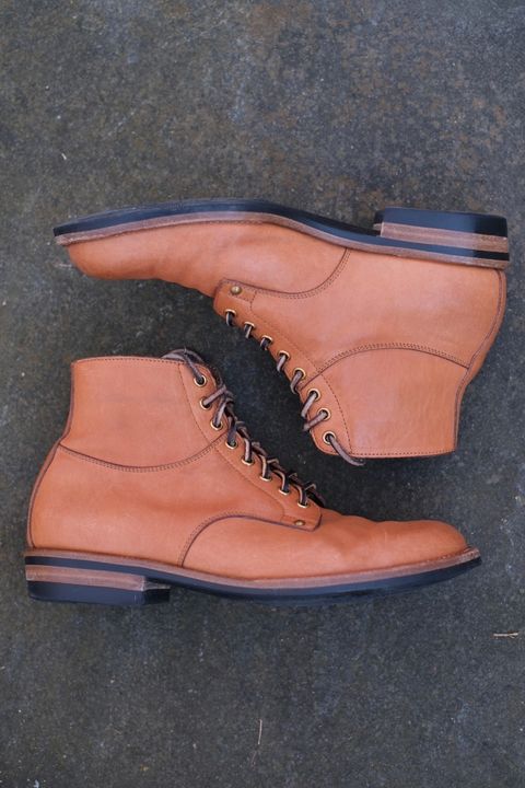 Photo by worra on February 4, 2024 of the Iron Boots x Østmo Type 1 in Maryam Natural Horsehide.